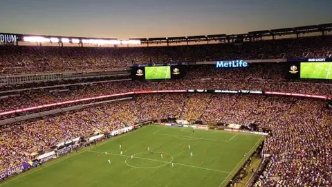 特魯西埃看好越南潜力：提升30%可期，倡导中国球员增强思维意识